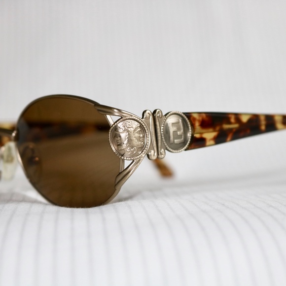 Fendi Vintage *UNISEX* Sunglasses FS 140 135 main image 3